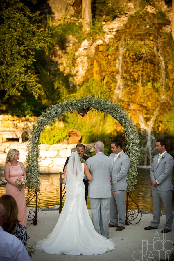 Lodge at Bridal Veil Falls Wedding - AJH Photography